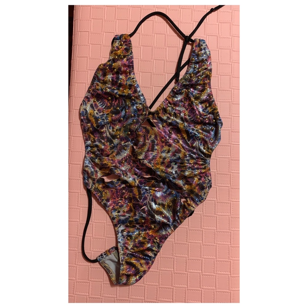 Exotic dancer dancewear thong bodysuit